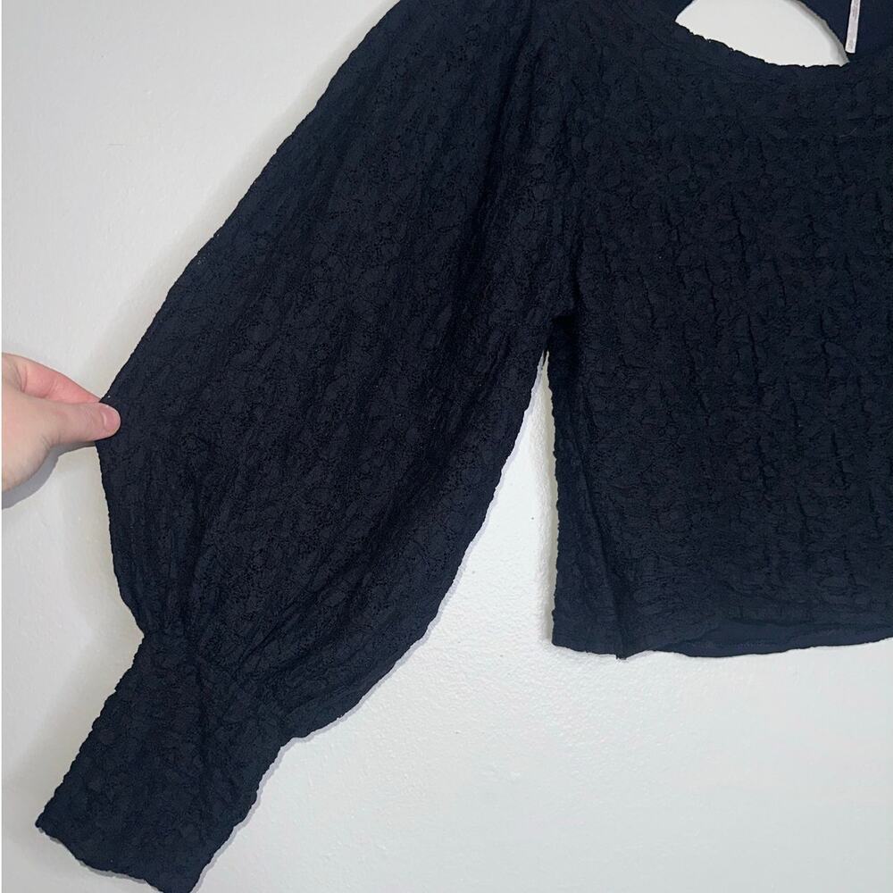 GUC Free People Black Textured Puff-Sleeve Blouse - Picture 4 of 7